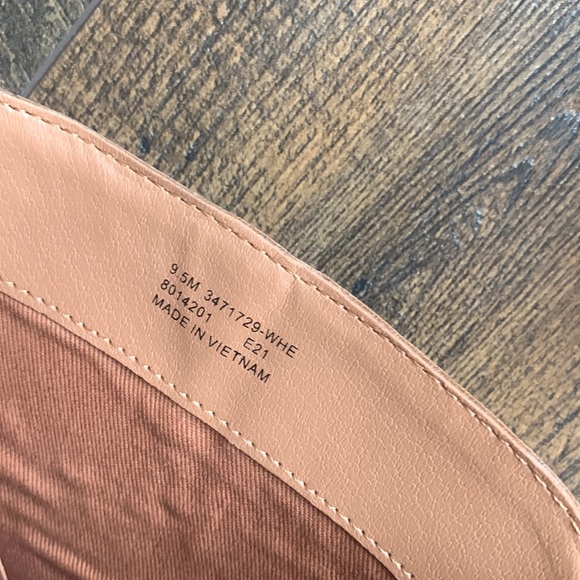 FRYE Boots size 9.5 - Picture 7 of 7